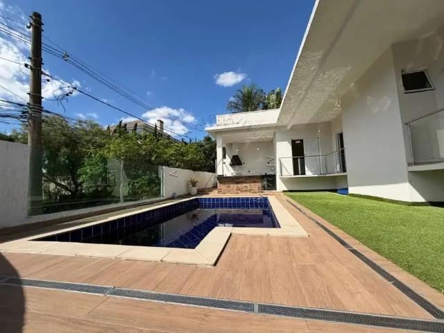 Casa / Sobrado em Condomínio para Locação em Santana de Parnaíba/SP Tamboré 3 Quartos