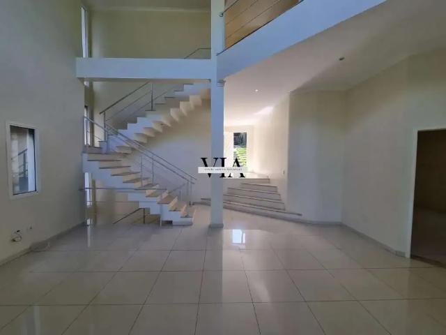 Casa / Sobrado em Condomínio para Locação em Santana de Parnaíba/SP Tarumã 3 Quartos