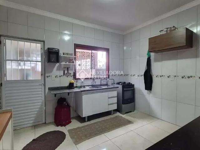 Casa / Sobrado em Condomínio para Locação em Santo André/SP Condomínio Maracanã 2 Quartos
