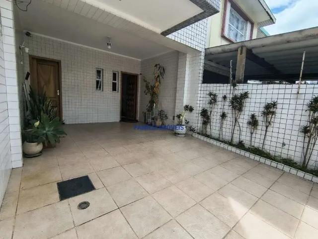 Casa / Sobrado em Condomínio para Locação em Santos/SP Aparecida 5 Quartos