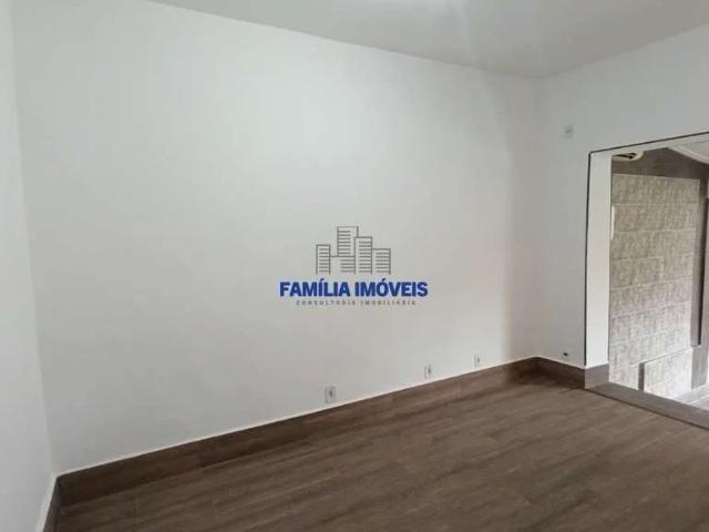 Casa / Sobrado em Condomínio para Locação em Santos/SP Boqueirão 2 Quartos