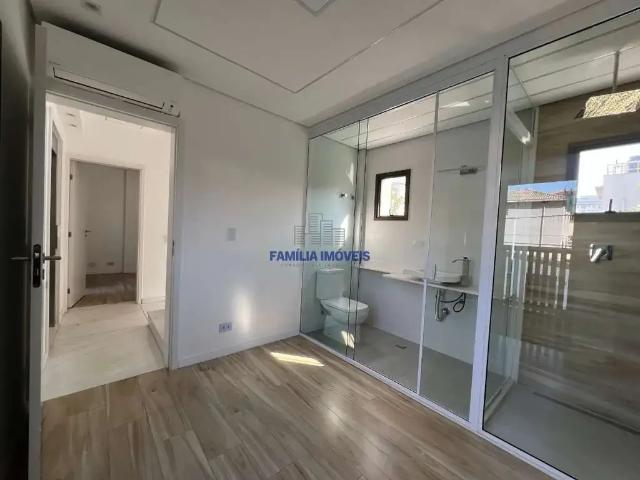 Casa / Sobrado em Condomínio para Locação em Santos/SP Campo Grande 4 Quartos