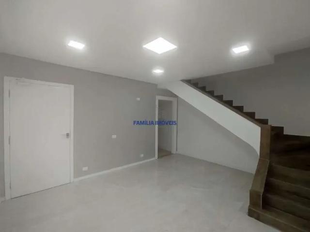 Casa / Sobrado em Condomínio para Locação em Santos/SP José Menino 3 Quartos