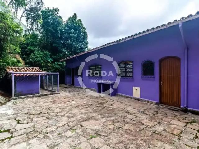 Casa / Sobrado em Condomínio para Locação em Santos/SP Marapé 6 Quartos