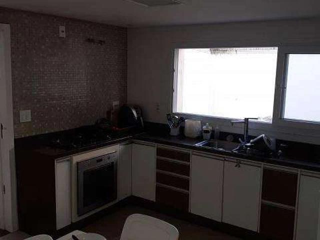 Casa / Sobrado em Condomínio para Locação em Santos/SP Ponta da Praia 4 Quartos