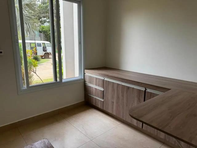 Casa / Sobrado em Condomínio para Locação em Salto/SP Buru 4 Quartos