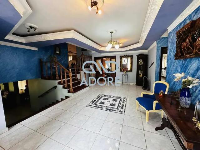 Casa / Sobrado em Condomínio para Locação em Salto/SP Condomínio Fechado Piccolo Paese 7 Quartos