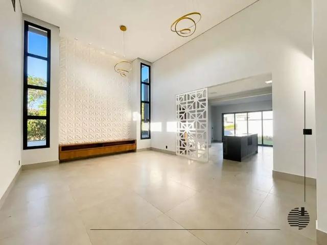 Casa / Sobrado em Condomínio para Locação em Salto/SP Residencial Lagos D'Icaraí 3 Quartos