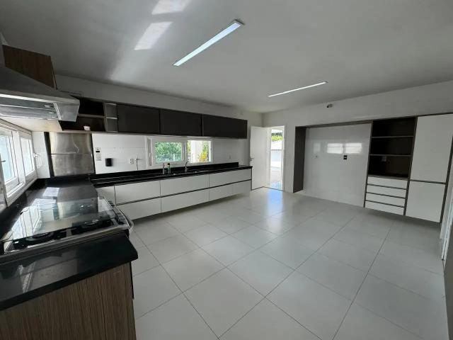 Casa / Sobrado em Condomínio para Locação em Salvador/BA Alphaville I 5 Quartos