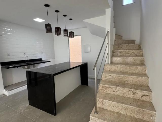 Casa / Sobrado em Condomínio para Locação em Salvador/BA Itapuã 3 Quartos