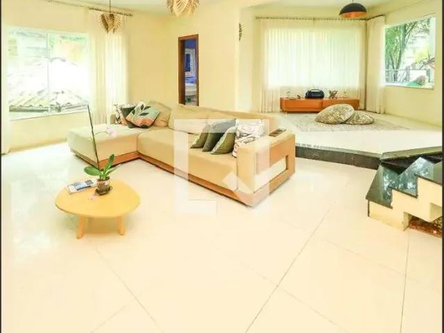 Casa / Sobrado em Condomínio para Locação em Salvador/BA Itapuã 3 Quartos