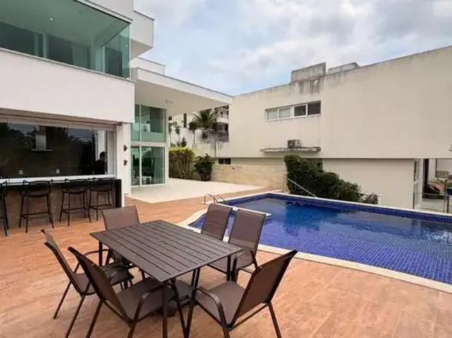 Casa / Sobrado em Condomínio para Locação em Salvador/BA Paralela 4 Quartos