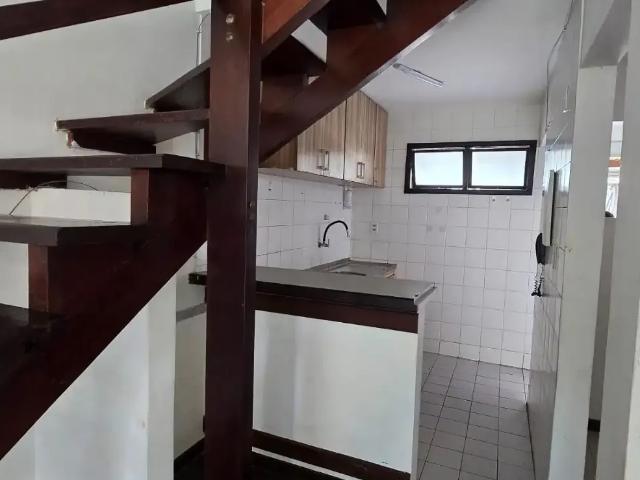 Casa / Sobrado em Condomínio para Locação em Salvador/BA Patamares 3 Quartos
