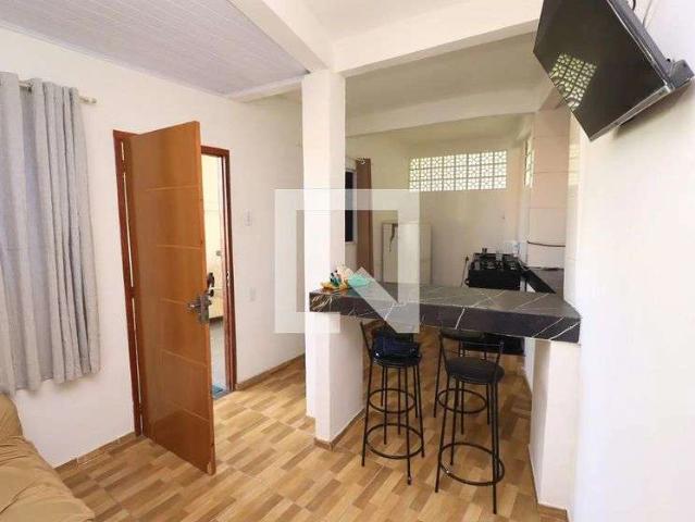 Casa / Sobrado em Condomínio para Locação em Salvador/BA Piatã 2 Quartos