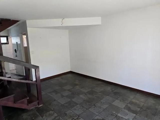 Casa / Sobrado em Condomínio para Locação em Salvador/BA Pituaçu 3 Quartos