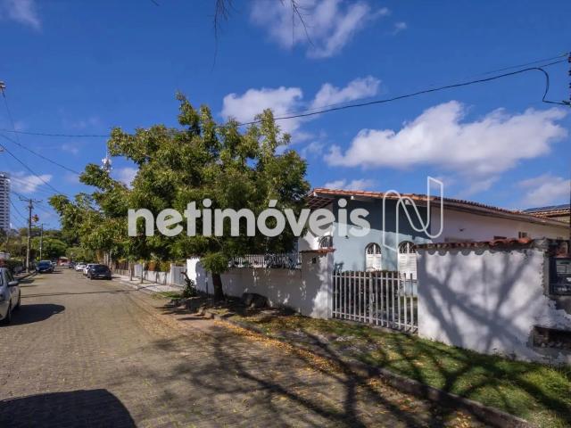 Casa / Sobrado em Condomínio para Locação em Salvador/BA Pituba 5 Quartos