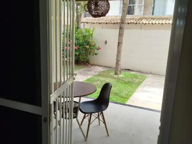 Casa / Sobrado em Condomínio para Locação em Salvador/BA Praia do Flamengo 4 Quartos
