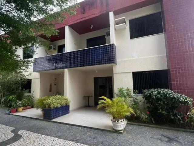 Casa / Sobrado em Condomínio para Locação em Salvador/BA Praia do Flamengo 4 Quartos