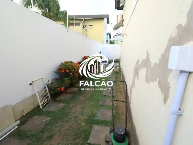 Casa / Sobrado em Condomínio para Locação em Salvador/BA Praia do Flamengo 4 Quartos