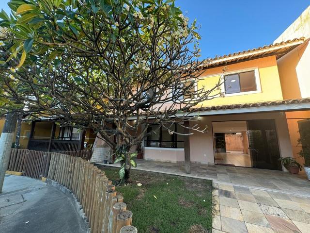 Casa / Sobrado em Condomínio para Locação em Salvador/BA Praia do Flamengo 5 Quartos