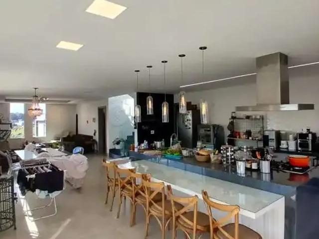 Casa / Sobrado em Condomínio para Locação em Senador Canedo/GO Jardins Barcelona 3 Quartos