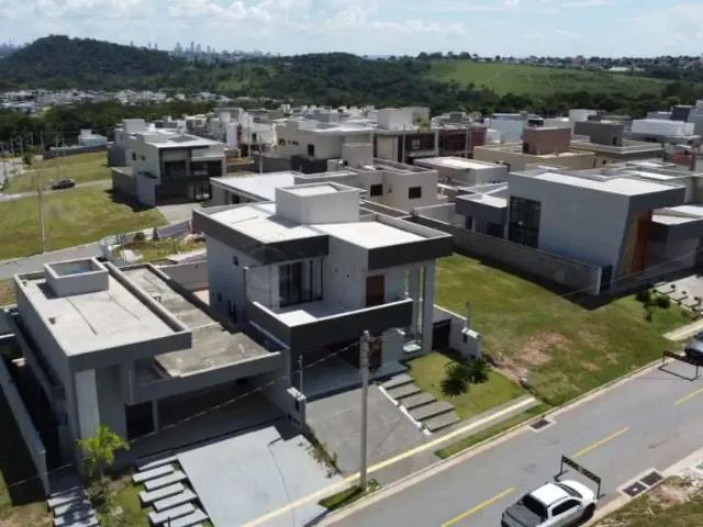 Casa / Sobrado em Condomínio para Locação em Senador Canedo/GO Jardins Barcelona 4 Quartos