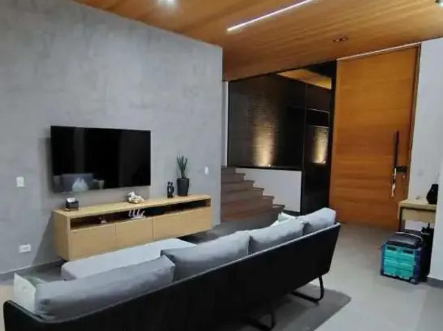 Casa / Sobrado em Condomínio para Locação em Sertanópolis/PR Zona Rural 3 Quartos
