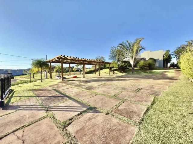 Casa / Sobrado em Condomínio para Locação em Sertanópolis/PR Ecovillas do Lago 4 Quartos