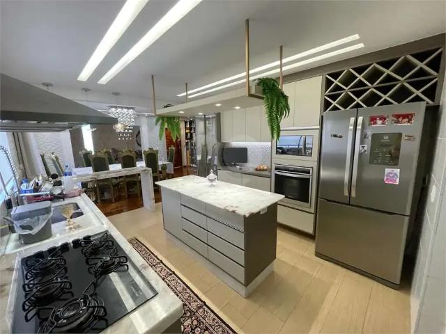 Casa / Sobrado em Condomínio para Locação em Sorocaba/SP Além Ponte 6 Quartos
