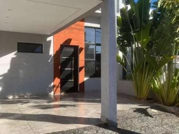 Casa / Sobrado em Condomínio para Locação em Sorocaba/SP Horto Florestal Villagio 3 Quartos
