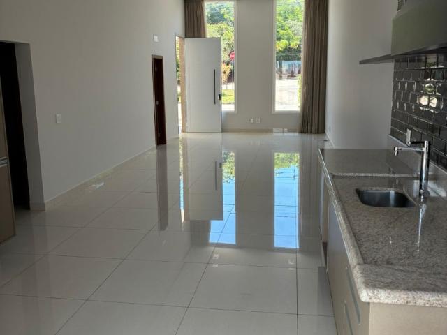 Casa / Sobrado em Condomínio para Locação em Sorocaba/SP Jardim Guarujá 2 Quartos