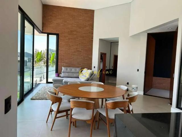 Casa / Sobrado em Condomínio para Locação em Sorocaba/SP Jardim Residencial Castanheira 4 Quartos