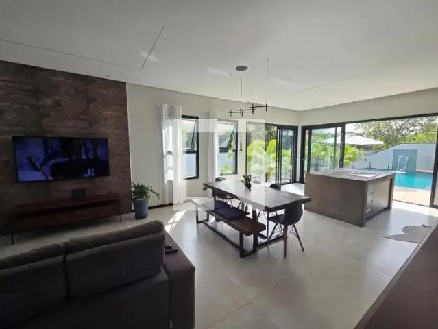 Casa / Sobrado em Condomínio para Locação em Sorocaba/SP Parque Vitória Régia 4 Quartos