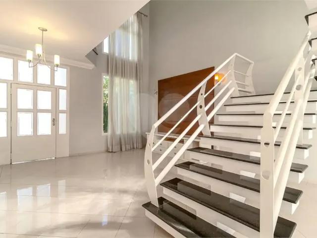 Casa / Sobrado em Condomínio para Locação em Sorocaba/SP Parque Campolim 4 Quartos