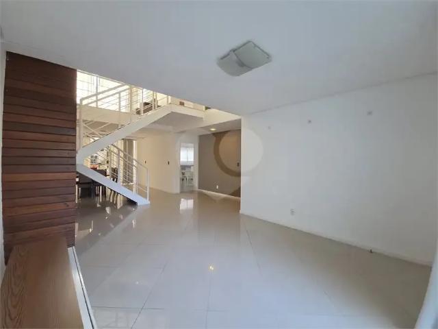 Casa / Sobrado em Condomínio para Locação em Sorocaba/SP Parque Residencial Villa dos Inglezes 3 Quartos