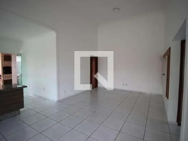 Casa / Sobrado em Condomínio para Locação em Sorocaba/SP Parque São Bento 3 Quartos