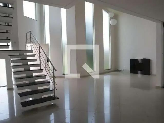 Casa / Sobrado em Condomínio para Locação em Suzano/SP Jardim Lincoln 4 Quartos