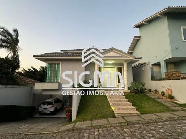 Casa / Sobrado em Condomínio para Venda em Macaé/RJ Glória 3 Quartos