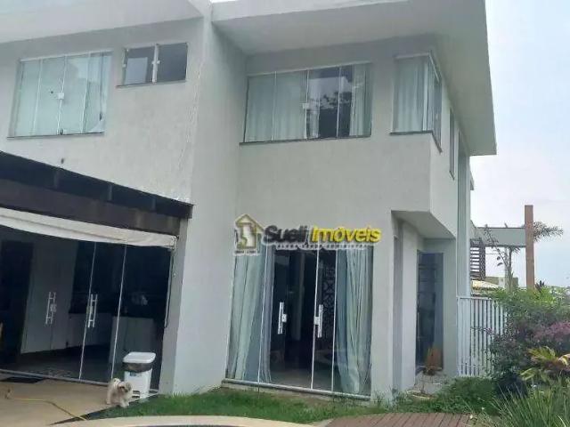 Casa / Sobrado em Condomínio para Venda em Macaé/RJ Glória 4 Quartos
