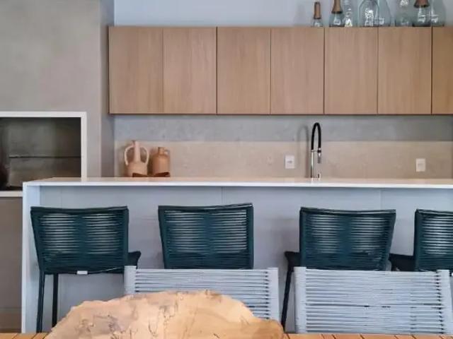 Casa / Sobrado em Condomínio para Venda em Macaé/RJ Glória 4 Quartos