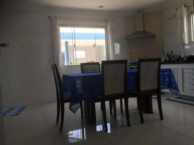 Casa / Sobrado em Condomínio para Venda em Macaé/RJ Lagoa 3 Quartos