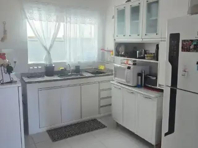 Casa / Sobrado em Condomínio para Venda em Macaé/RJ Lagoa 3 Quartos