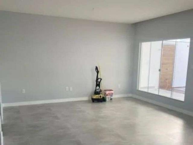 Casa / Sobrado em Condomínio para Venda em Macaé/RJ Lagoa 3 Quartos