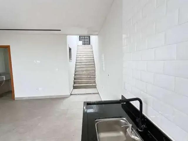 Casa / Sobrado em Condomínio para Venda em Macaé/RJ Lagoa 4 Quartos