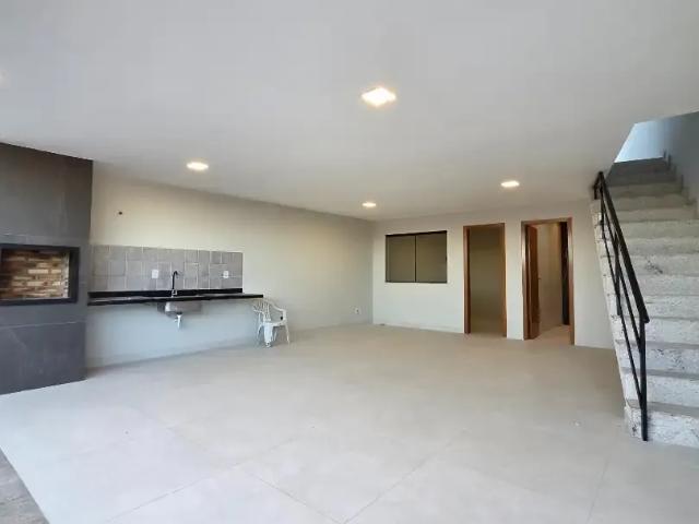 Casa / Sobrado em Condomínio para Venda em Macaé/RJ Lagoa 5 Quartos