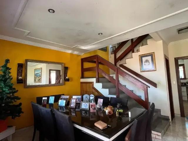 Casa / Sobrado em Condomínio para Venda em Macaé/RJ Lagoa 4 Quartos