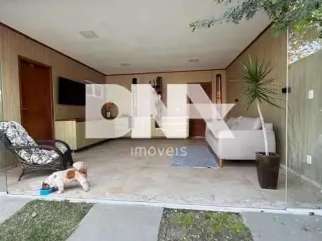 Casa / Sobrado em Condomínio para Venda em Macaé/RJ Sol e Mar 3 Quartos