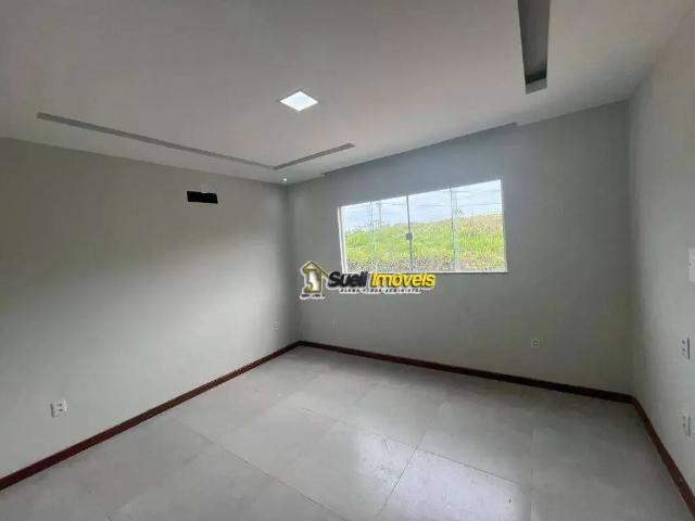 Casa / Sobrado em Condomínio para Venda em Macaé/RJ Vale das Palmeiras 3 Quartos
