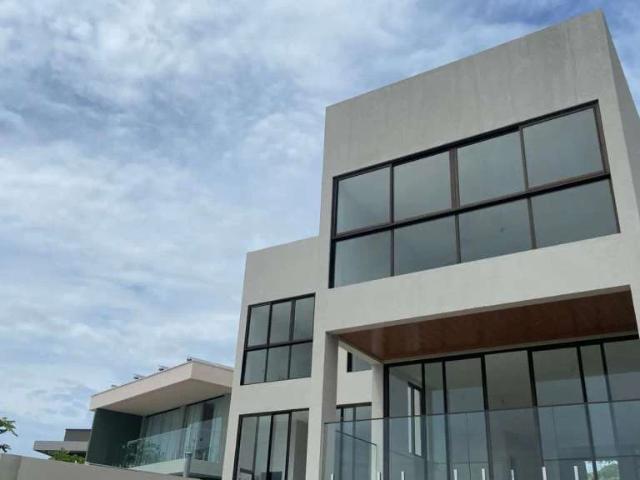 Casa / Sobrado em Condomínio para Venda em Maceió/AL Serraria 4 Quartos