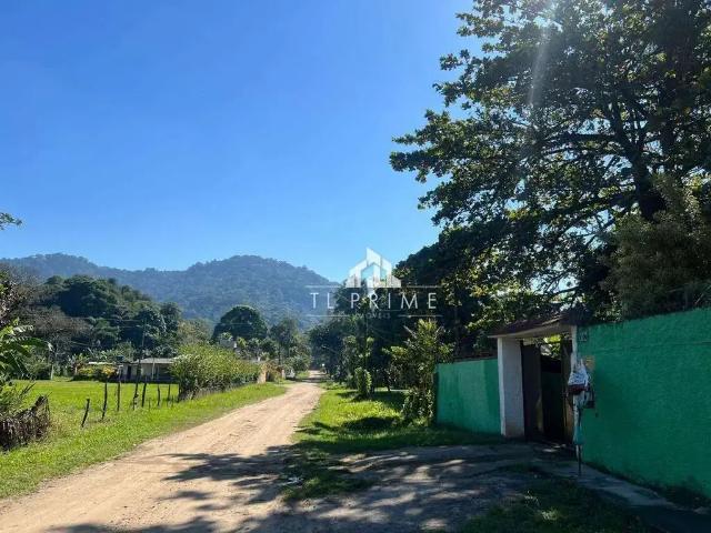 Casa / Sobrado em Condomínio para Venda em Magé/RJ Parque Boneville 3 Quartos